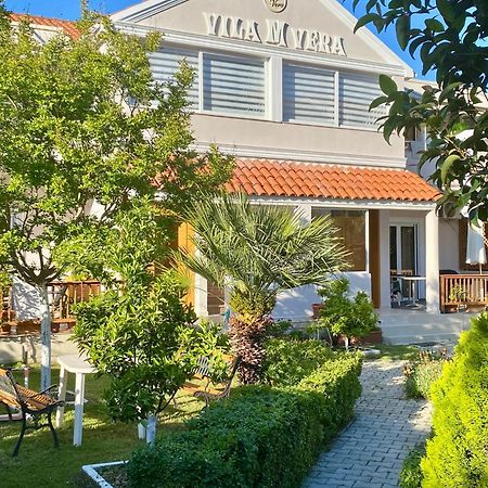 Vila M Vera Rooms With Kitchen And Apartments ドゥラス エクステリア 写真