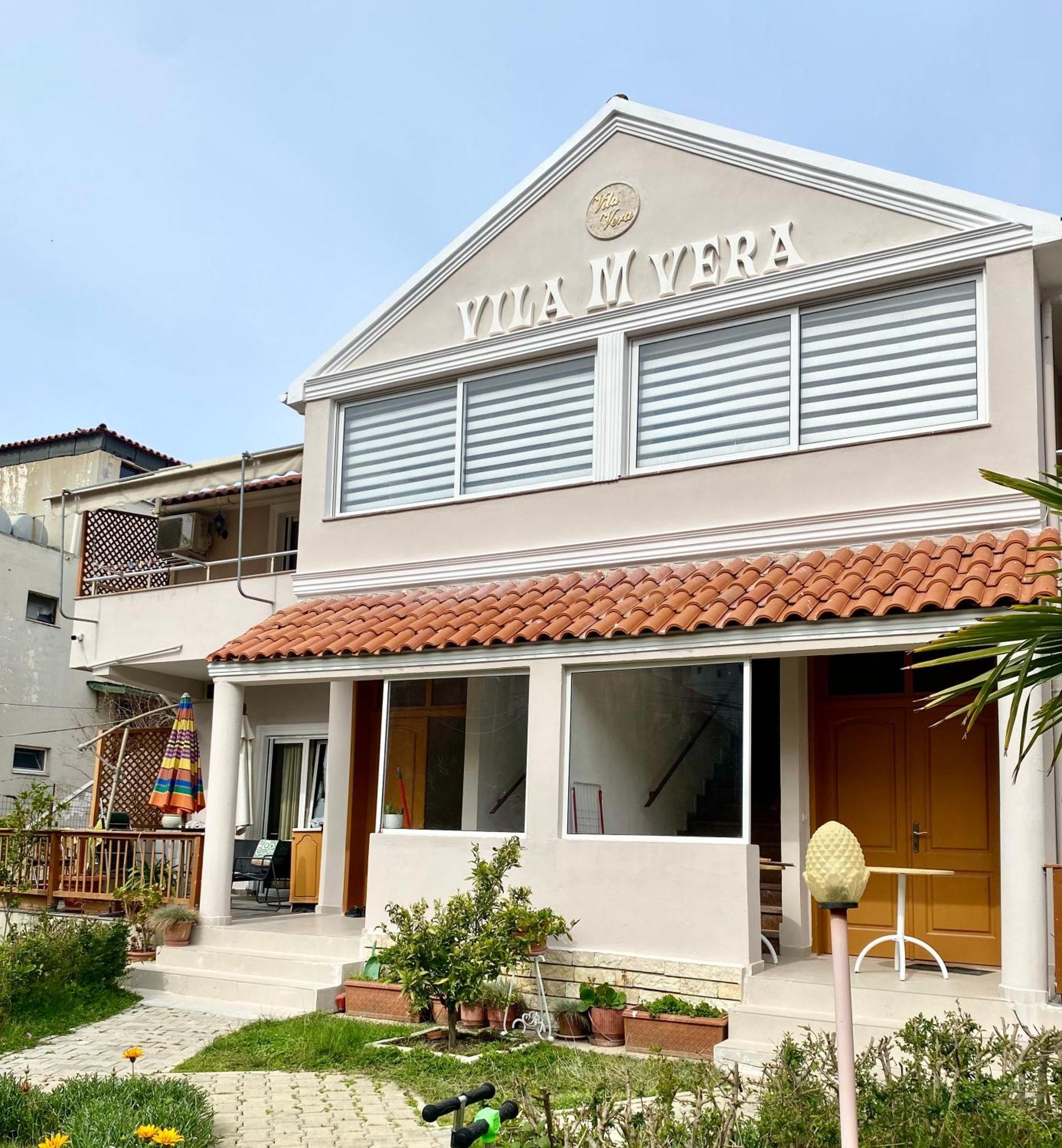 Vila M Vera Rooms With Kitchen And Apartments ドゥラス エクステリア 写真