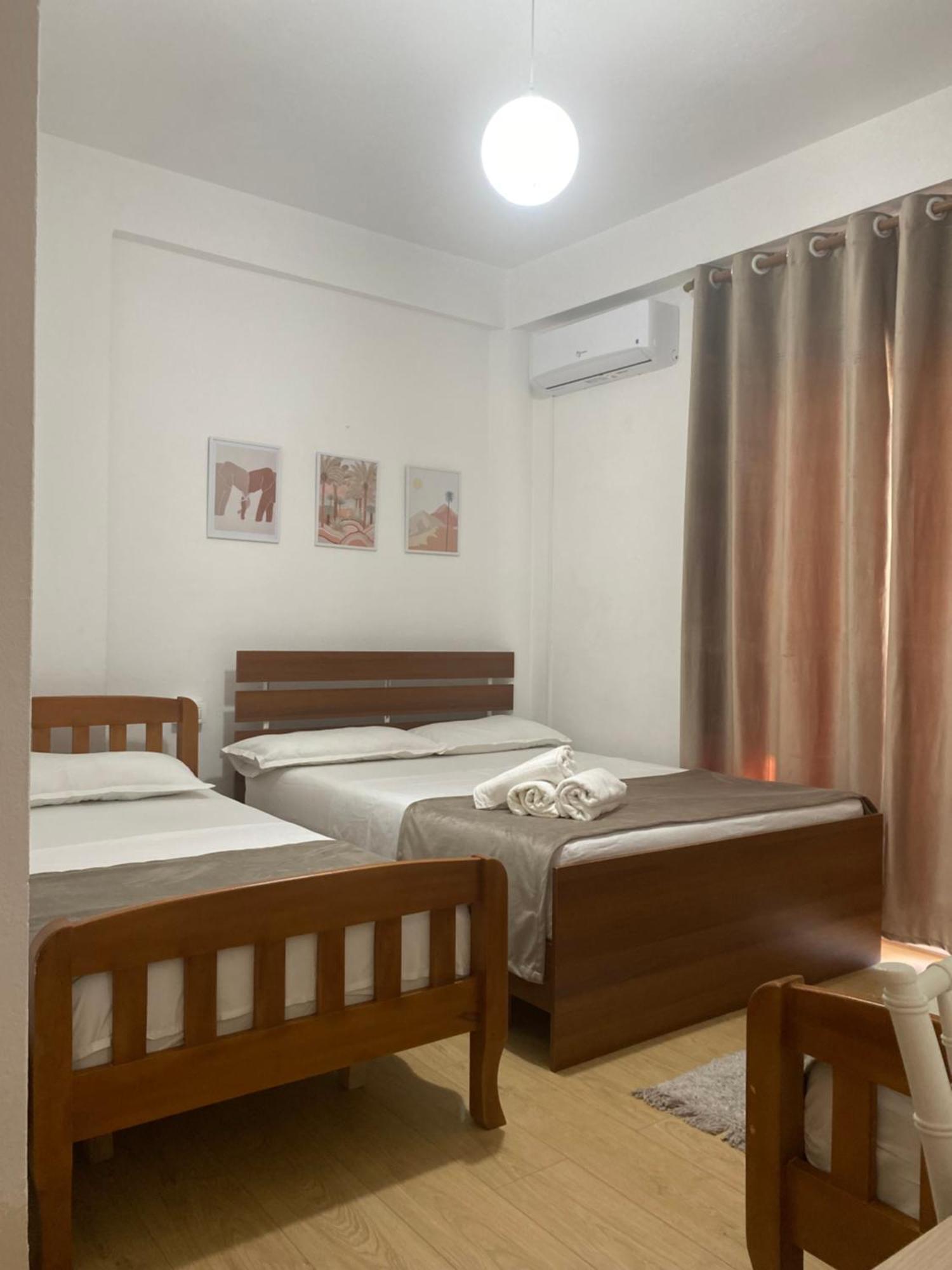 Vila M Vera Rooms With Kitchen And Apartments ドゥラス エクステリア 写真